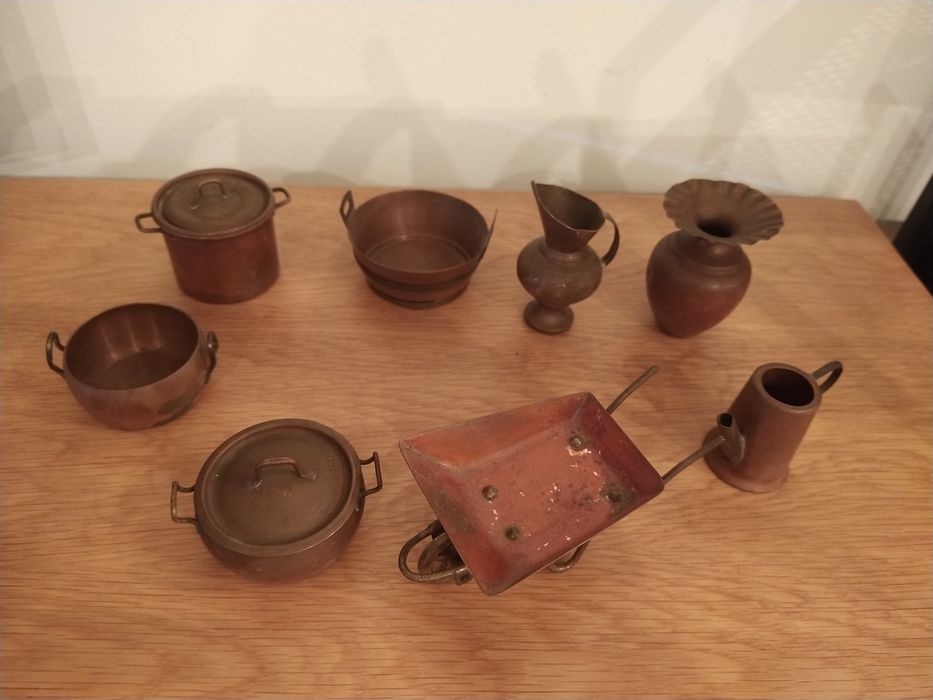 Conjunto de 8 miniaturas em cobre/latão
