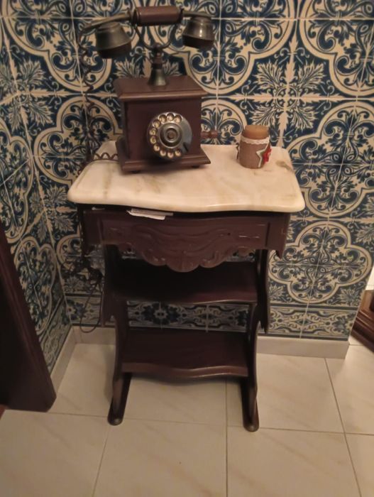 Conjunto sapateira e mesinha telefone