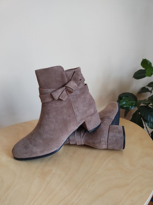 Botki damskie zamszowe r. 38