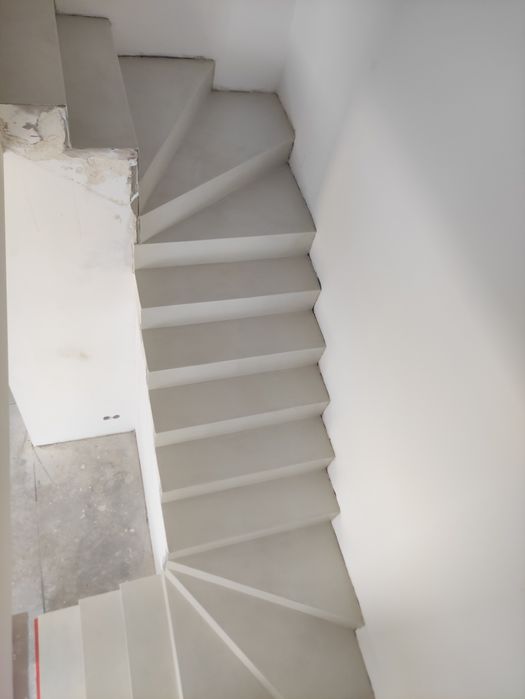 Posadzki-Schody-Ściany Mikrocement/mikrobeton MPMFLOOR