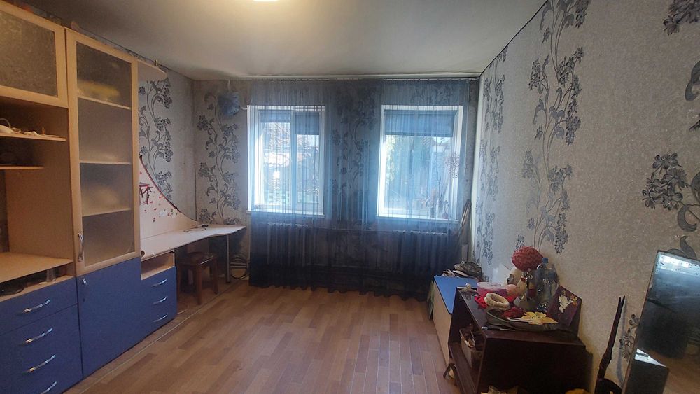 Продам частину котеджу в Центрально - міському районі