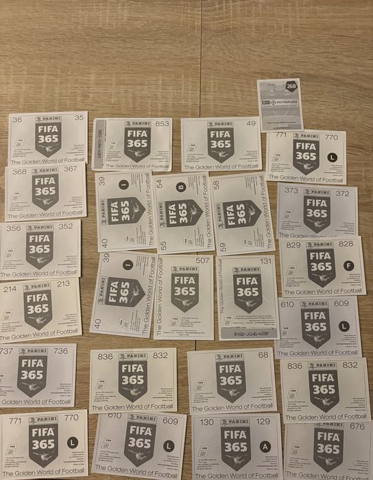 nowe naklejki Panini Fifa 365 i jedna z ekstraklasy