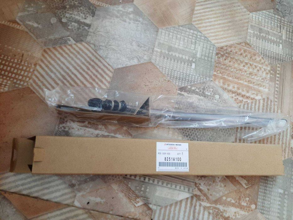 Тяга переднього склочисника Mitsubishi Outlander,ASX, Lancer -8251A100