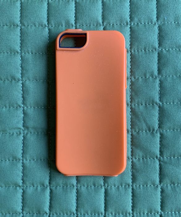 Etui pokrowiec plecki iPhone 5/5S/SE, stan idealny