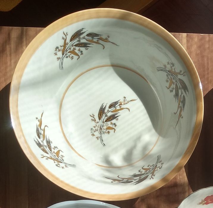 PRL Miska ceramiczna biała ze wzorem