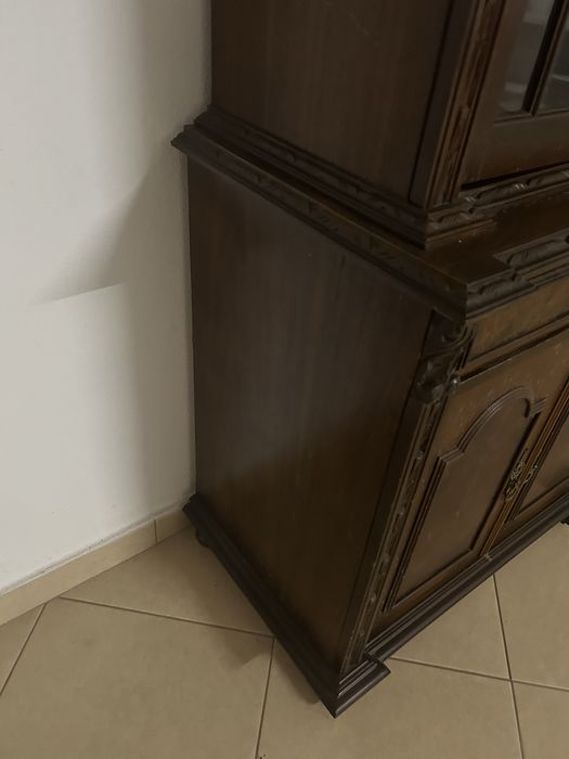 Armário para envernizar ou restaurar
