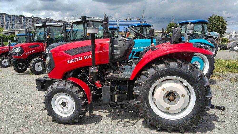 Трактор XINGTAI Сінтай XT-404R реверс примусова навіска
