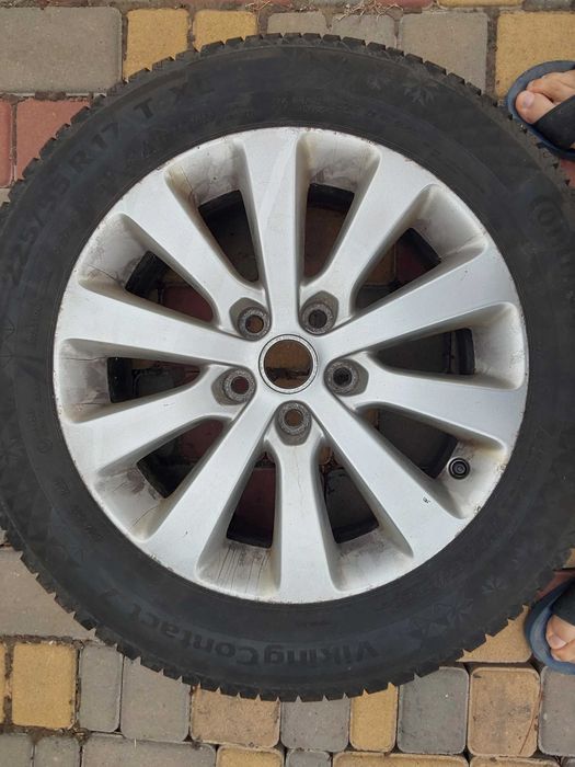 4 шт диски с шиной производсво Германия  Continental  зима 255.55.17