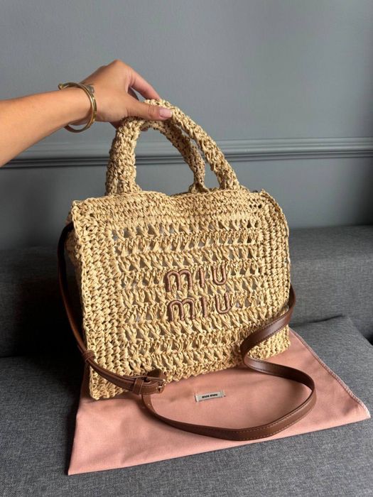 Сумка Miu Miu Crochet Raffia Tote Bag with Brown Leather Strap літня