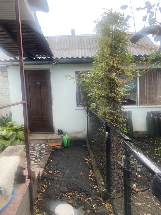 Продам газ. будинок зі зручностями в районі монастиря