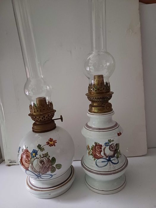 Candeeiros a petróleo com chaminé