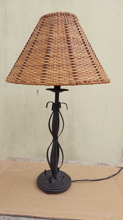 candeeiro de mesa