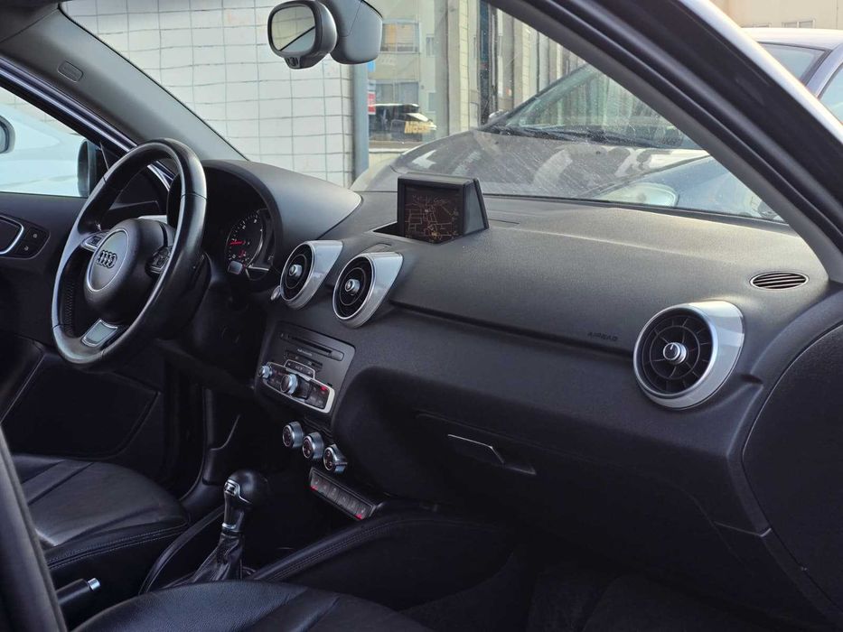 AUDI A1 SPORTBACK S LINE PLUS 1.6TDI "S-Tronic"