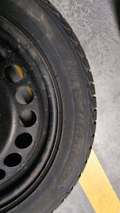 Opony zimowe z felgami Firestone Winterhawk 2 225/50R17 98H