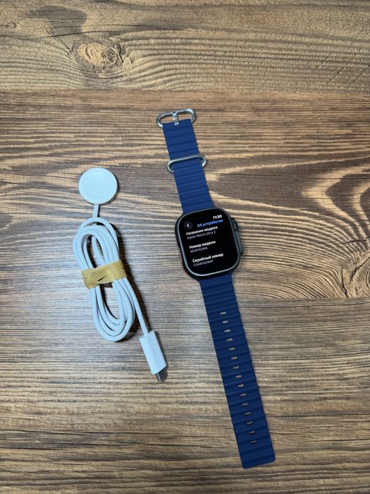 Apple Watch  Ultra 2 49mm  Black Titanium