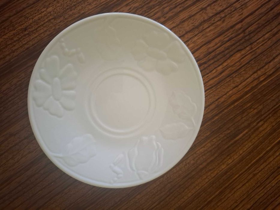 Conjunto 18 chavenas de chá com pires