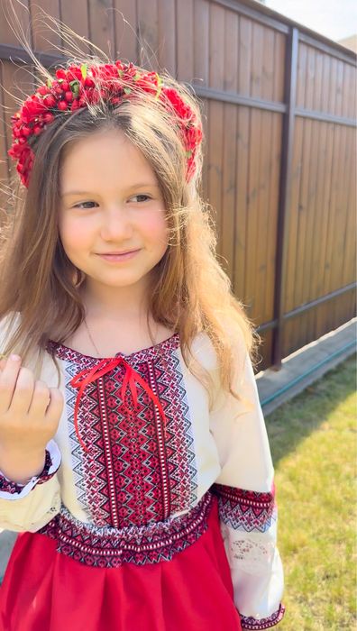 Костюм вишиванка для дівчинки Класичний молочний 98 104 116 122 128