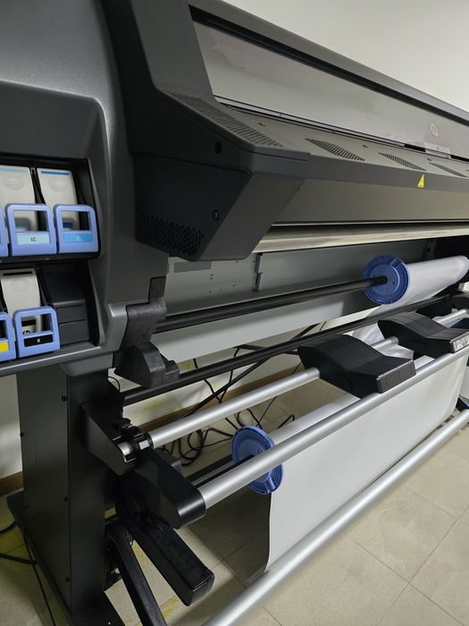 HP Latex 335 + HP 64 cutter