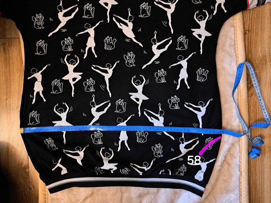 Bluza L/40 w białe kotki i baletnice