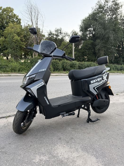 Електричний мопед Corso SevenX