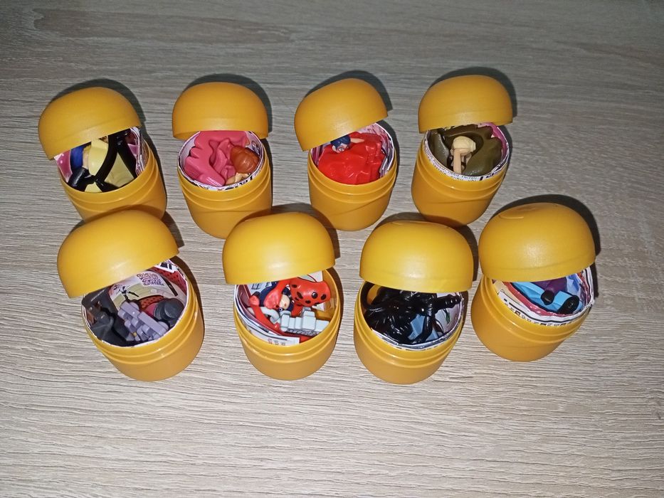 Повна серія колекції кіндер "Леди баг и супер кот" (Miraculous)