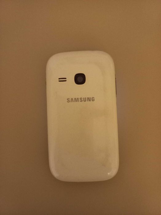 Telemóveis Sony Ericsson, Samsung J3 e Young para peças