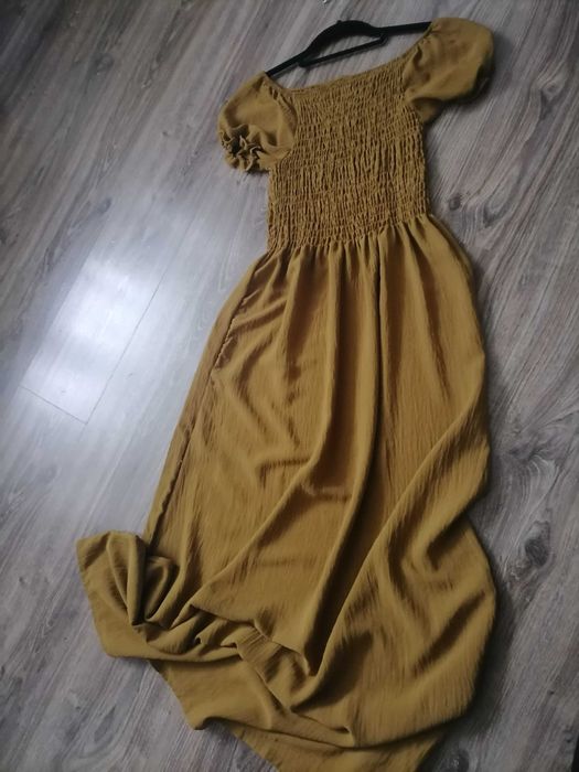 Sukienka musztardowa maxi