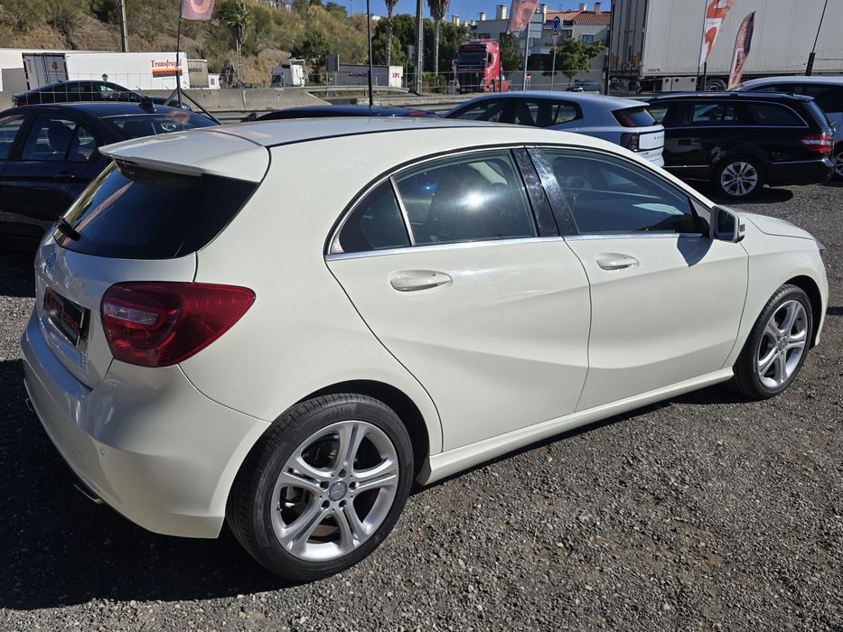 Mercedes A180 cdi Urban , ano 2013 , EXCELENTE ESTADO!