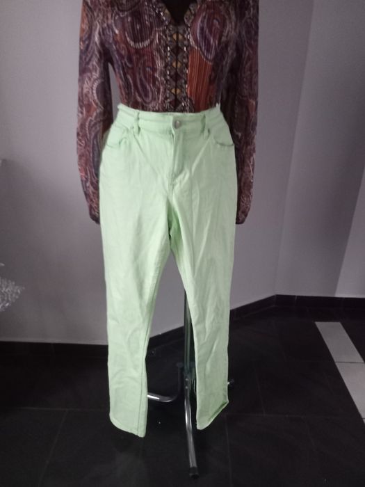 Spodnie neonowe roz 42,44 materiał elastyna