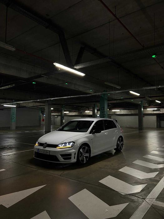 Volkswagen Golf 7 R 2.0