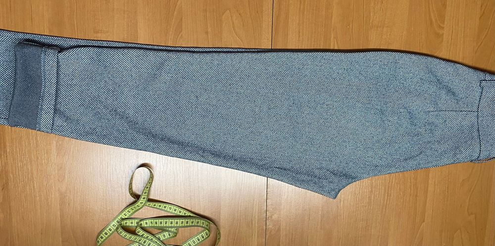 Продам брюки теплі нові М