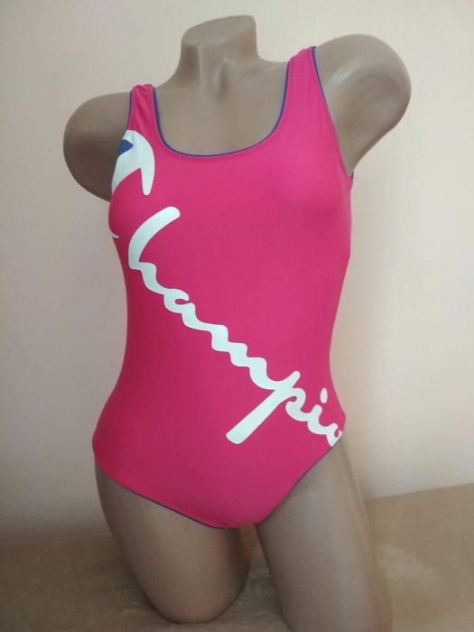 Слитный купальник S/M размер.