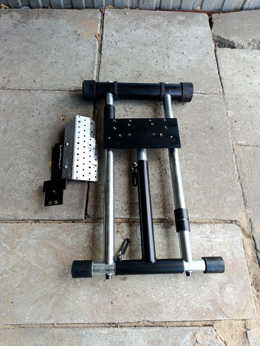 Whell Stand Pro - stojak do kierownicy