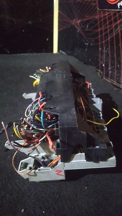 Caixa De Fusíveis Opel Corsa B (S93)