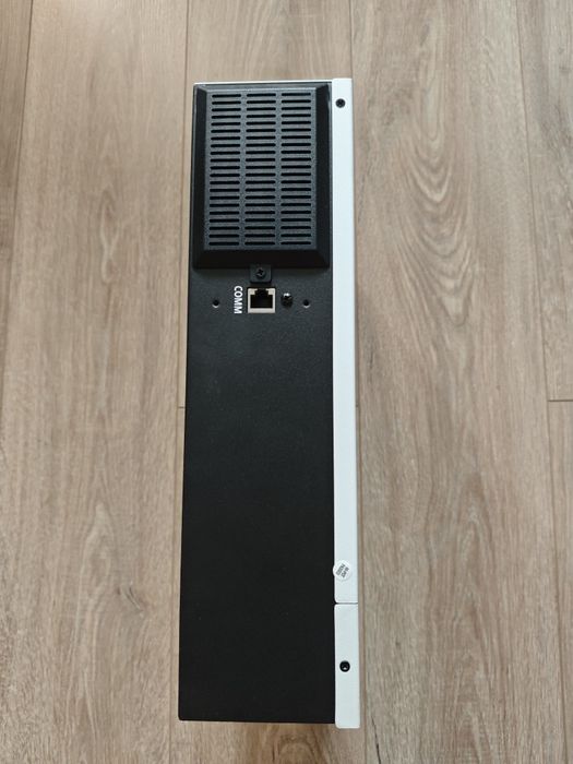 SUN-6K-SG06LP1-EU-BM2 6kW, 24 В, 60 А, 3000 Вт