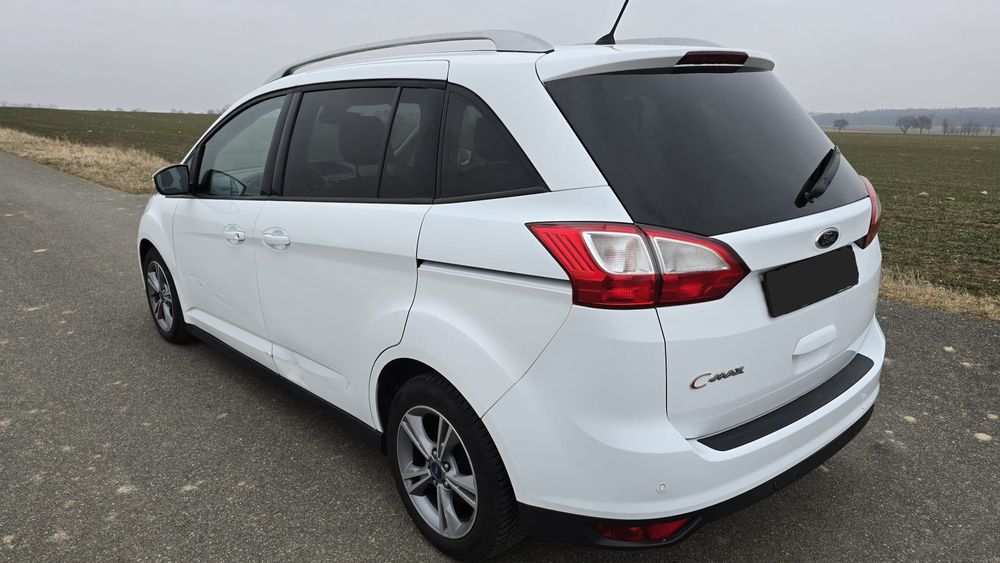 Ford Grand C-Max Niski Przebieg