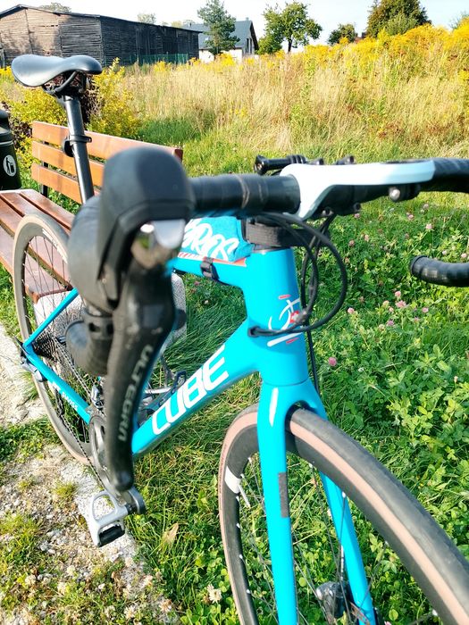 Roz. 54 cube attain gtc carbon | ultegra 2×11 | dt swiss er1600 | magene
