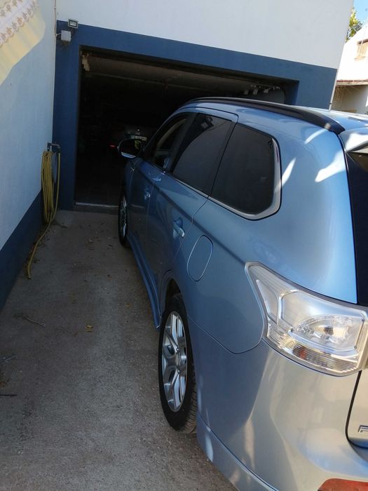 Mitsubishi Outlander 2.0 PHEV (Plug-In) Ano 2013 ver descrição
