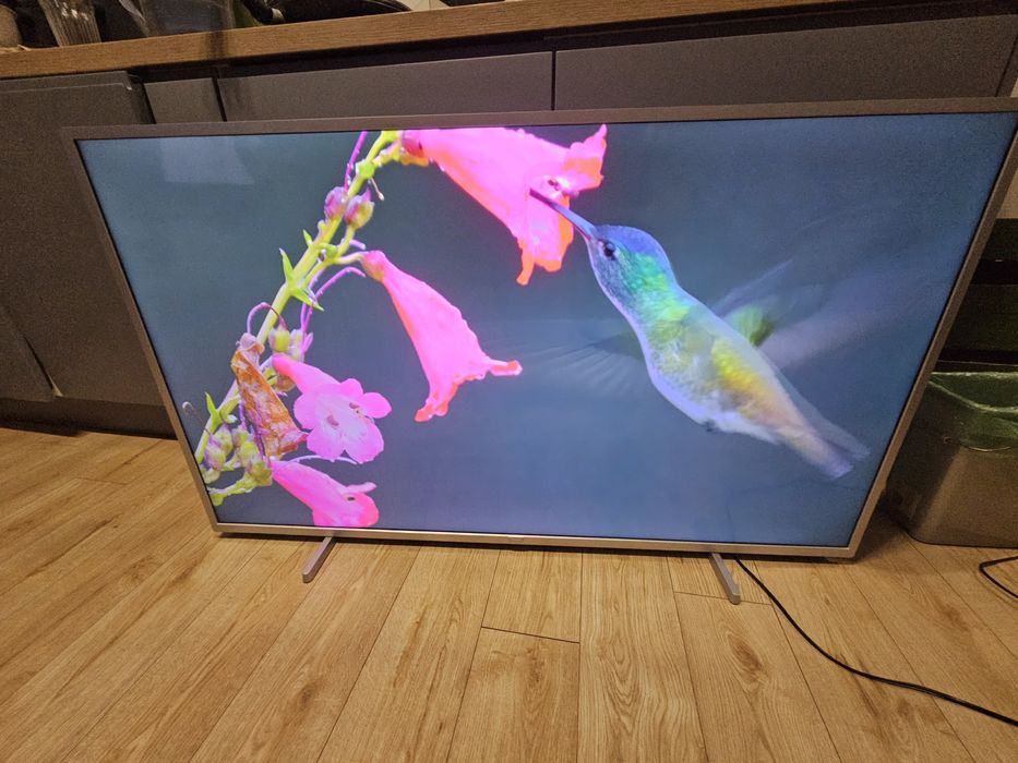 Ultra cienki  Telewizor  philips 55'' HDR PREMIUM,  DVB-T2