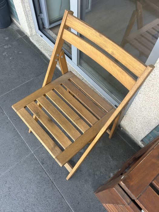 Cadeiras de madeira Ikea