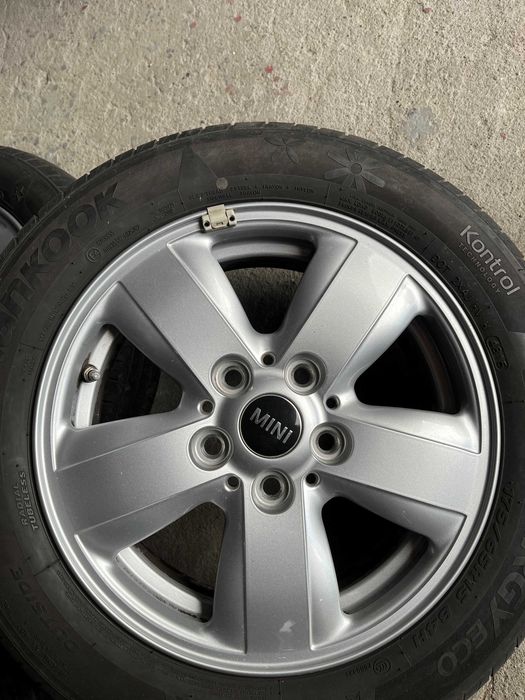 Sprzedam Felgi aluminiowe z oponami letnimi 15x175x65 Mini Cooper