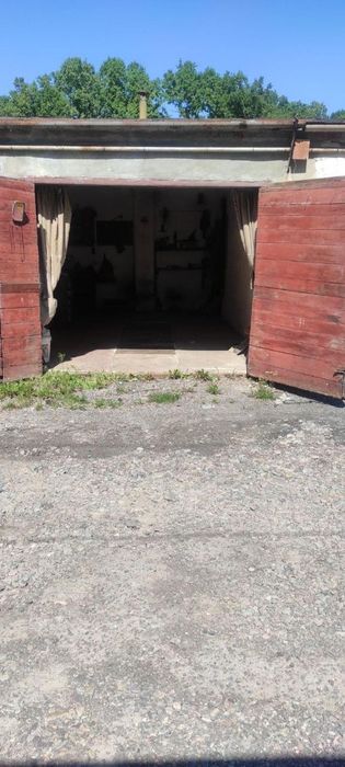 Гараж з підвалом вул. Стрийська 143а