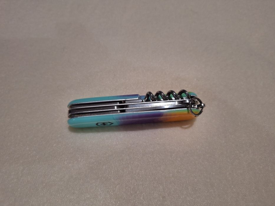 Ніж VICTORINOX  Companion "Sydney Style"