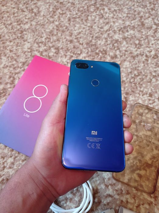 Xiaomi mi 8 lite 4/64 gb. Snapdragon 660