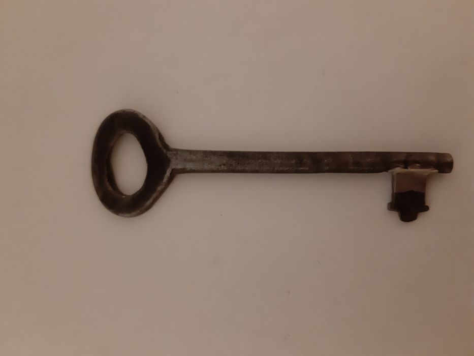 Продам Ключ для Дверей