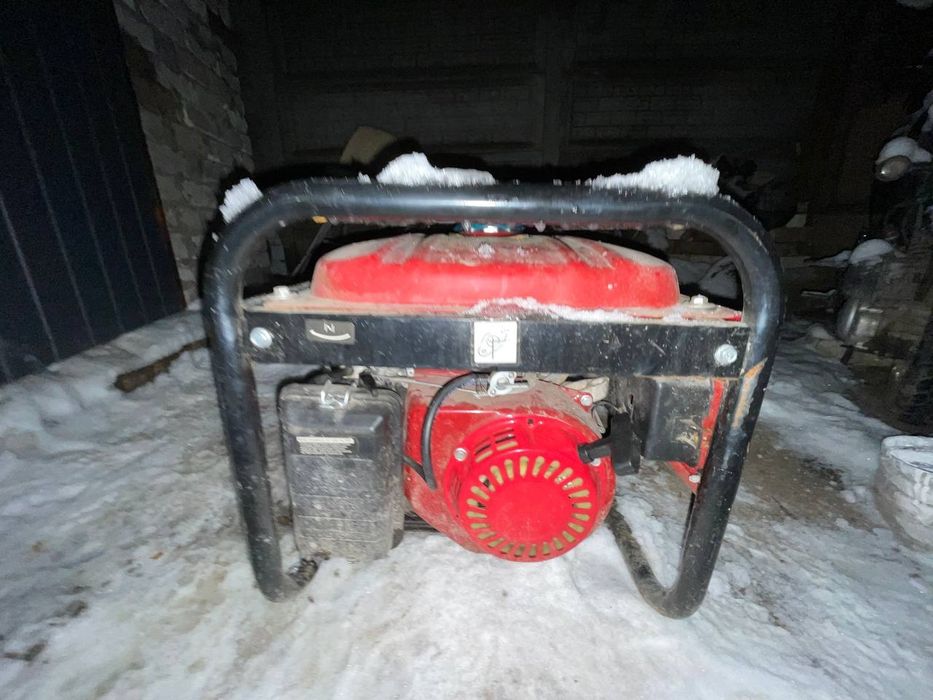 Продам генератор 3 кВт