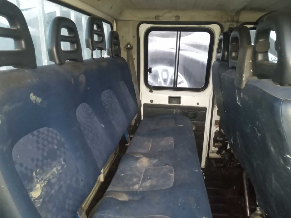 Peugeot Boxer Doka 2.8 HDI 128KM 7-osob skrzyniowy