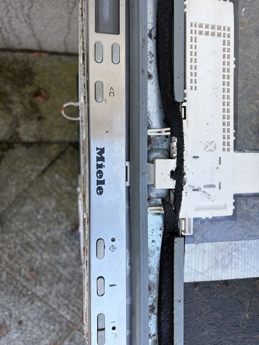 Sprzedam zmywarke miele