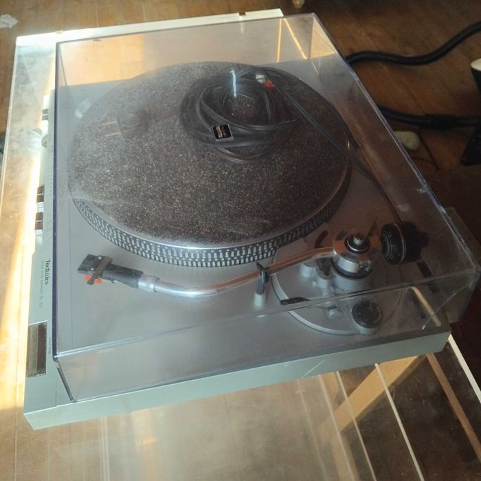 Gira-discos Technics SL-D3 (Direct Drive Automatic)