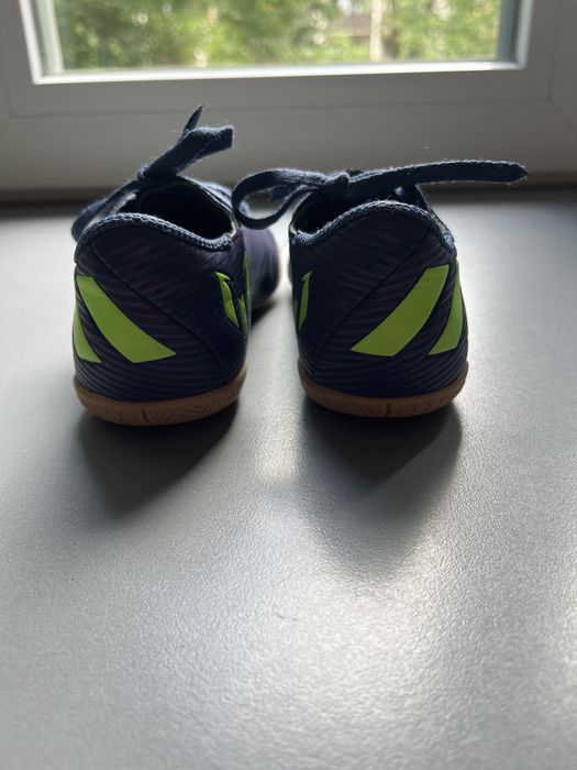 Halówki buty piłkarskie Adidas 28,5